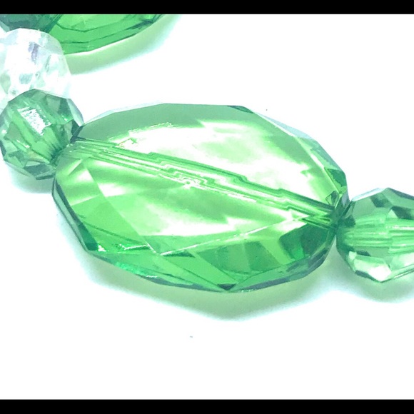 Chunky Green Beaded Stretch Bracelet - Picture 3 of 3